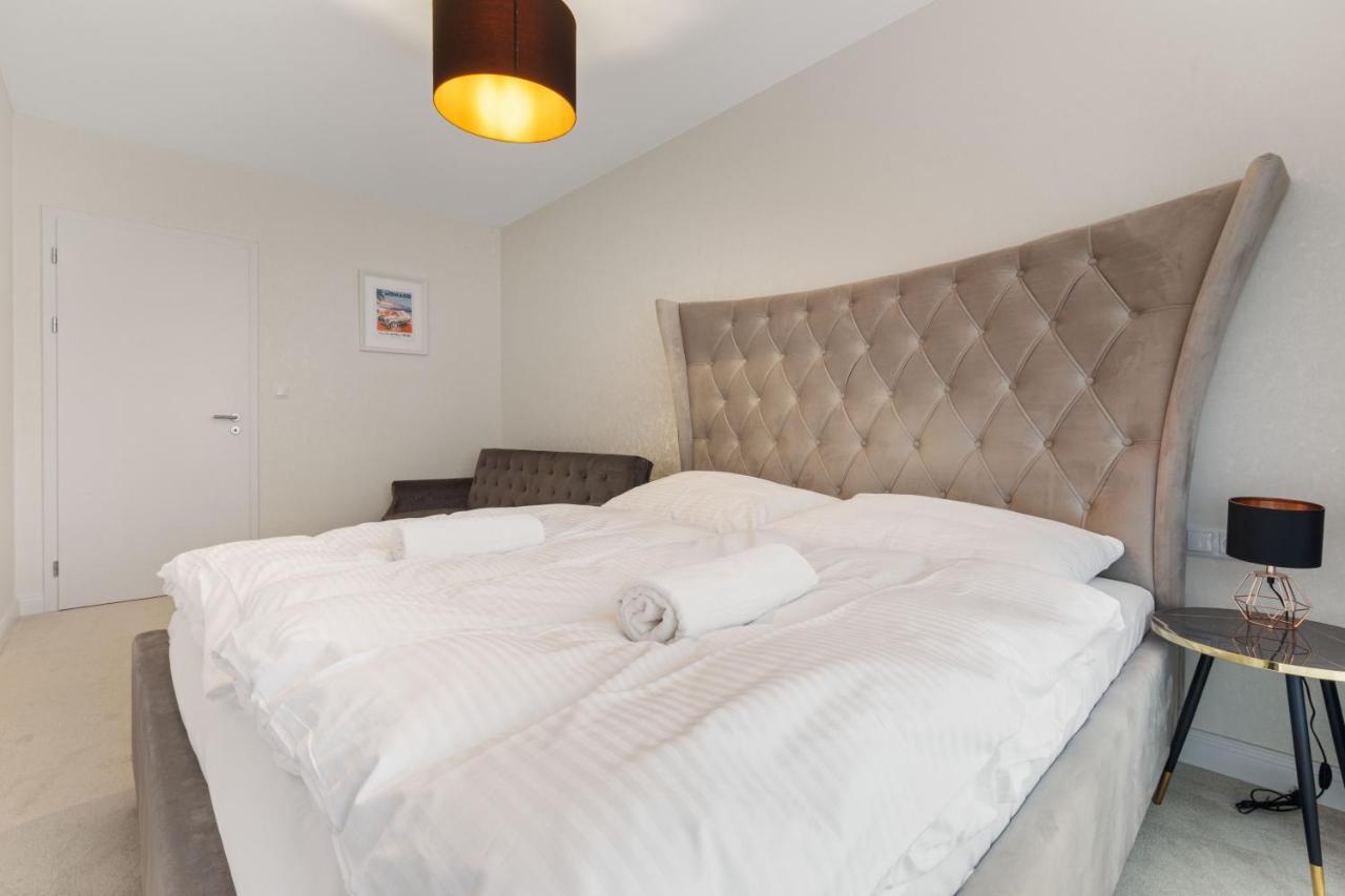 Lam Jegeho Alej - Jacuzzi - Free Parking Apartment Bratislava Ngoại thất bức ảnh