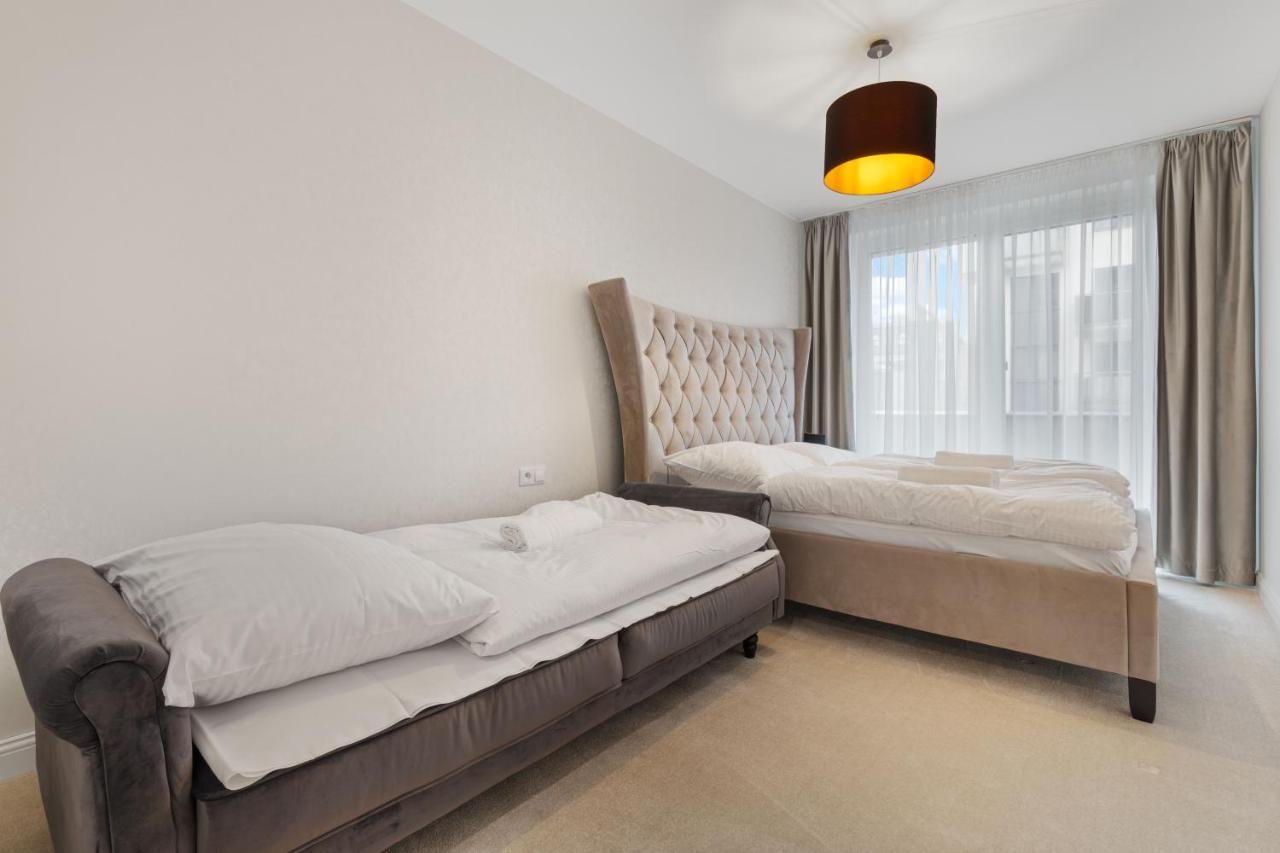 Lam Jegeho Alej - Jacuzzi - Free Parking Apartment Bratislava Ngoại thất bức ảnh